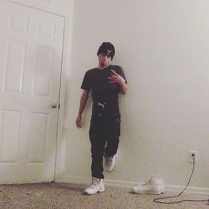 Meet your Posher, Breezo